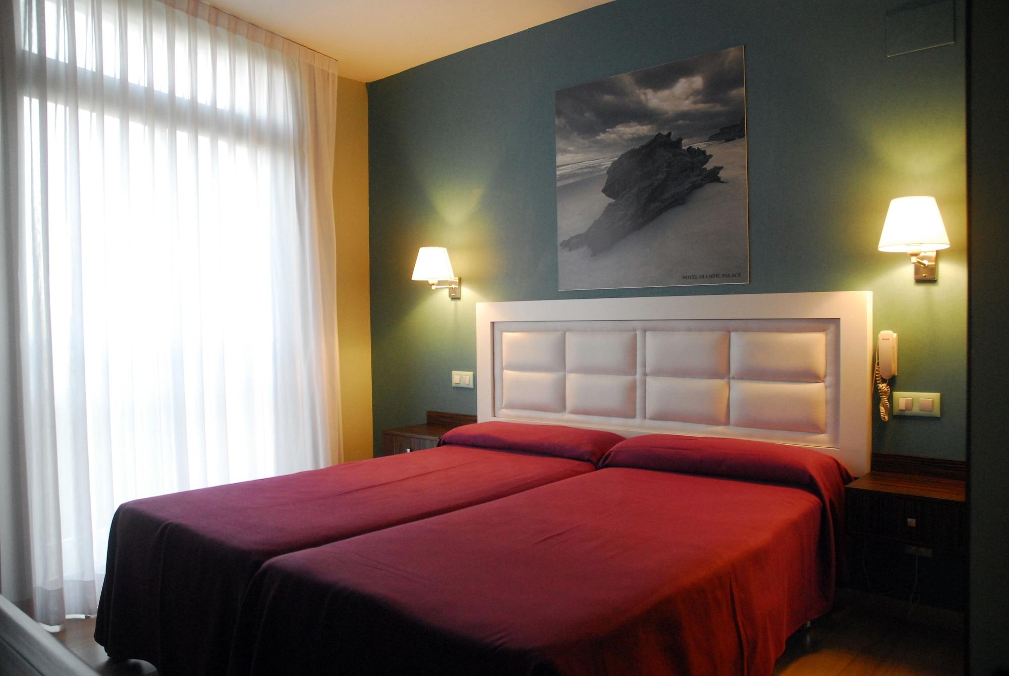 Evenia Olympic Palace Hotel 4*