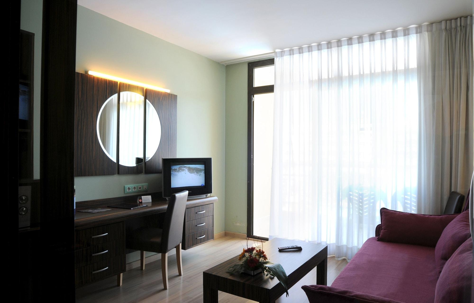 Evenia Olympic Palace Hotel 4*