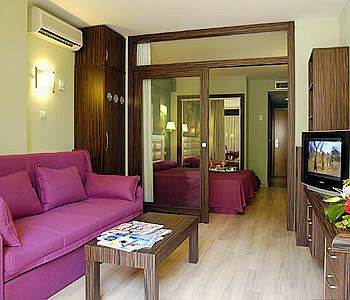 Evenia Olympic Palace 4*